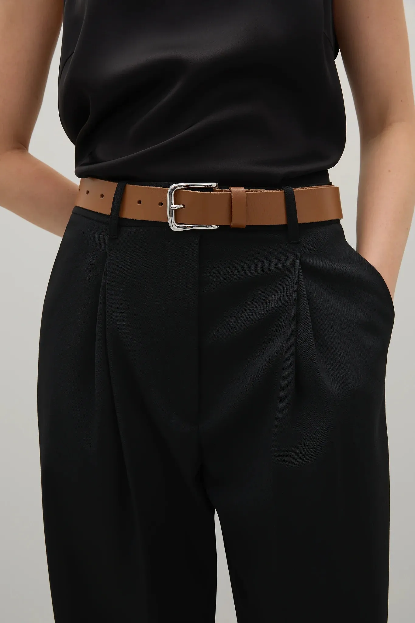 A Emery Leroy Belt in Deep Tan